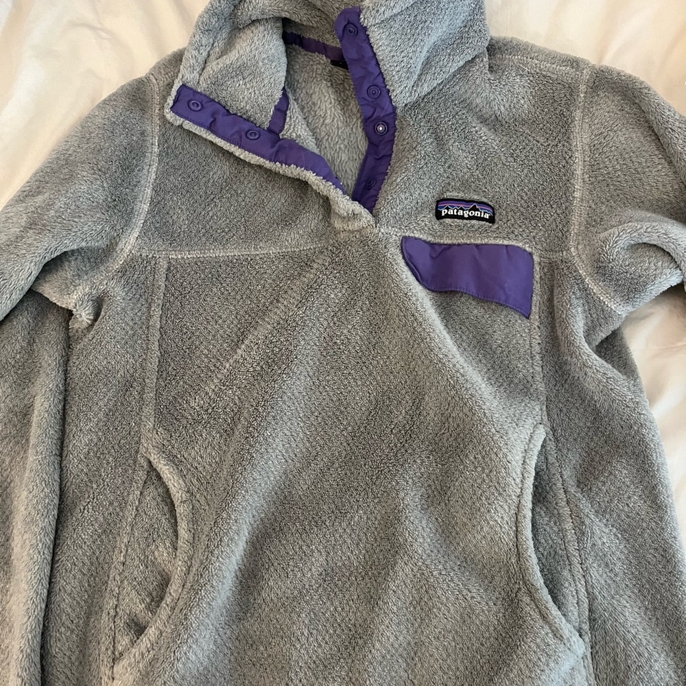 Patagonia Heather Gray and Violet Fleece Jacket